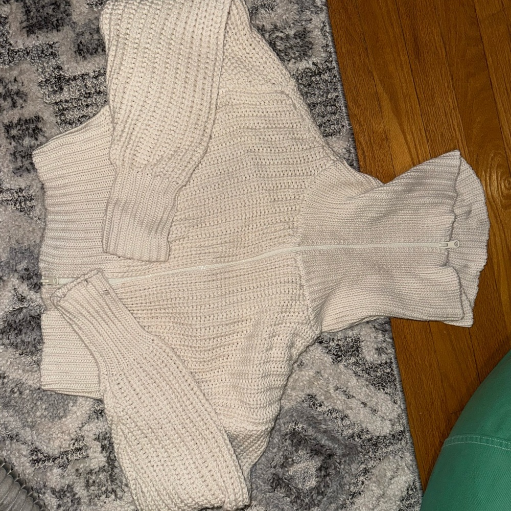 Aerie Cream Cowl Neck Sweater with Chunky Knit Design